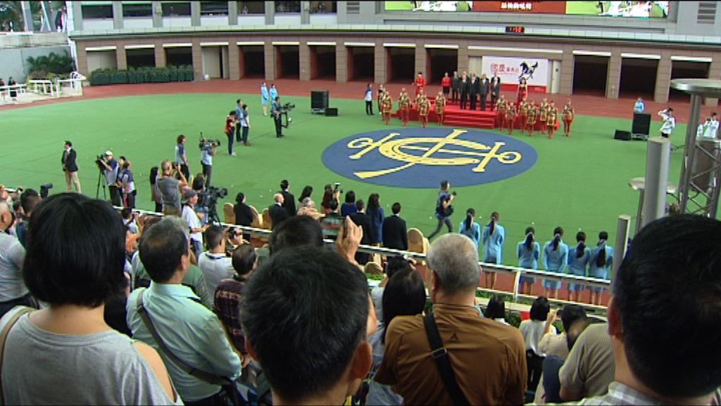 奏國歌不肅立是否違法　各方看法不一