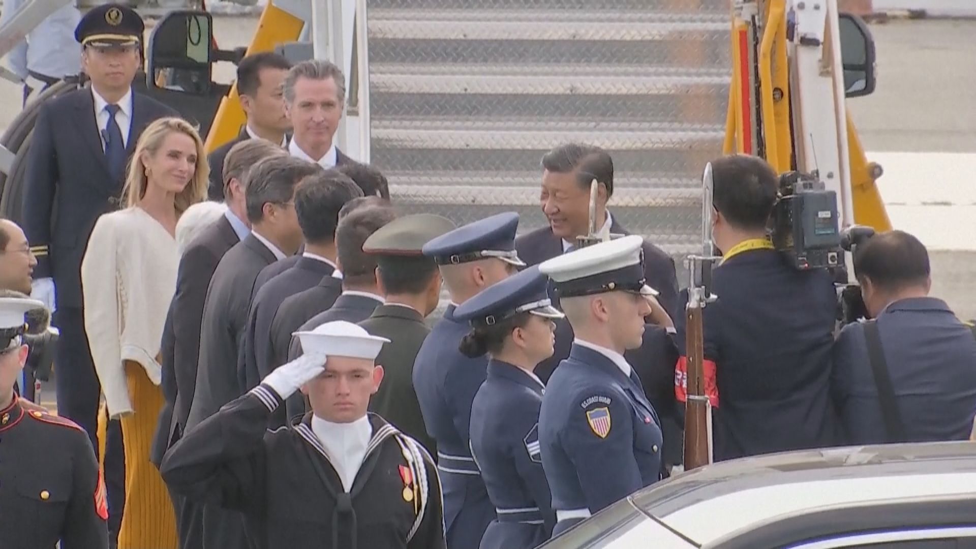 習近平抵達三藩市準備出席APEC會議