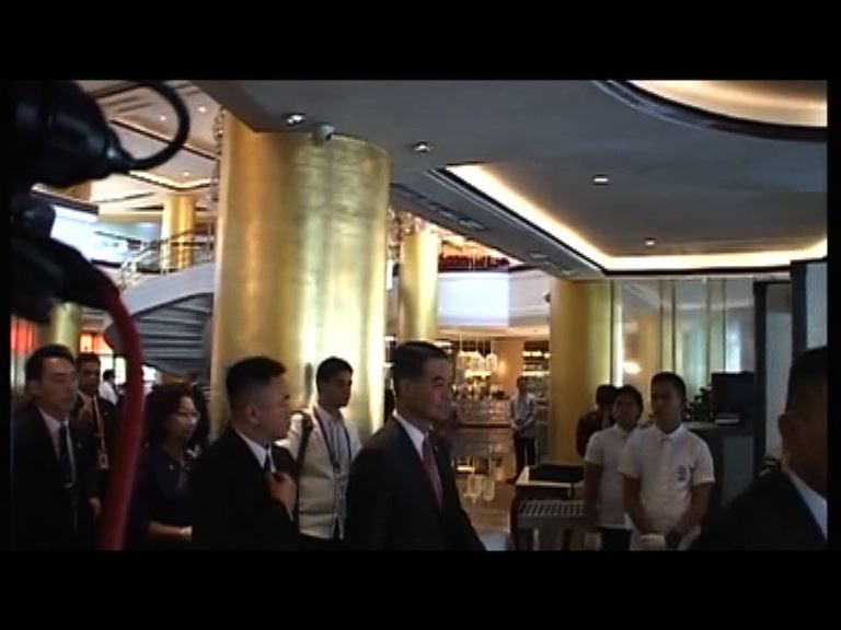 梁振英無回應支持港隊還是國家隊