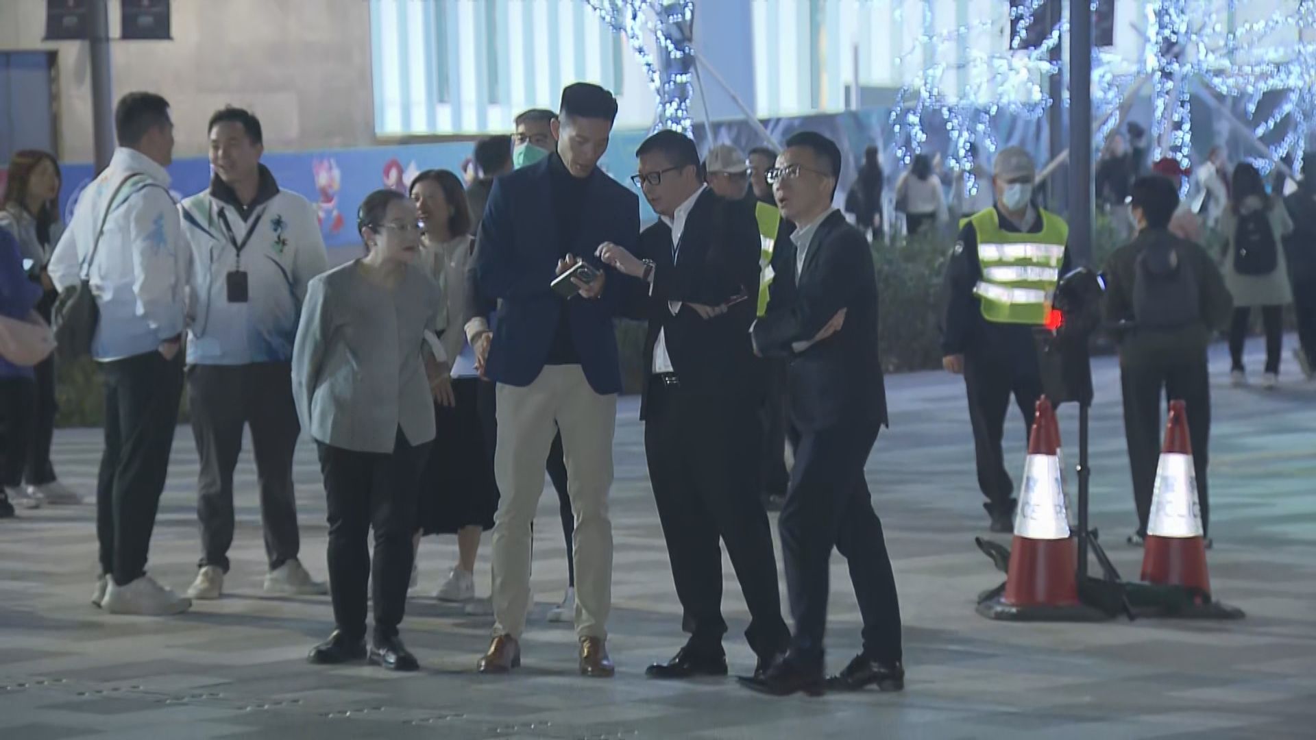 【記者直擊】啟德體育園演練結束　鄧炳強視察離場人流情況