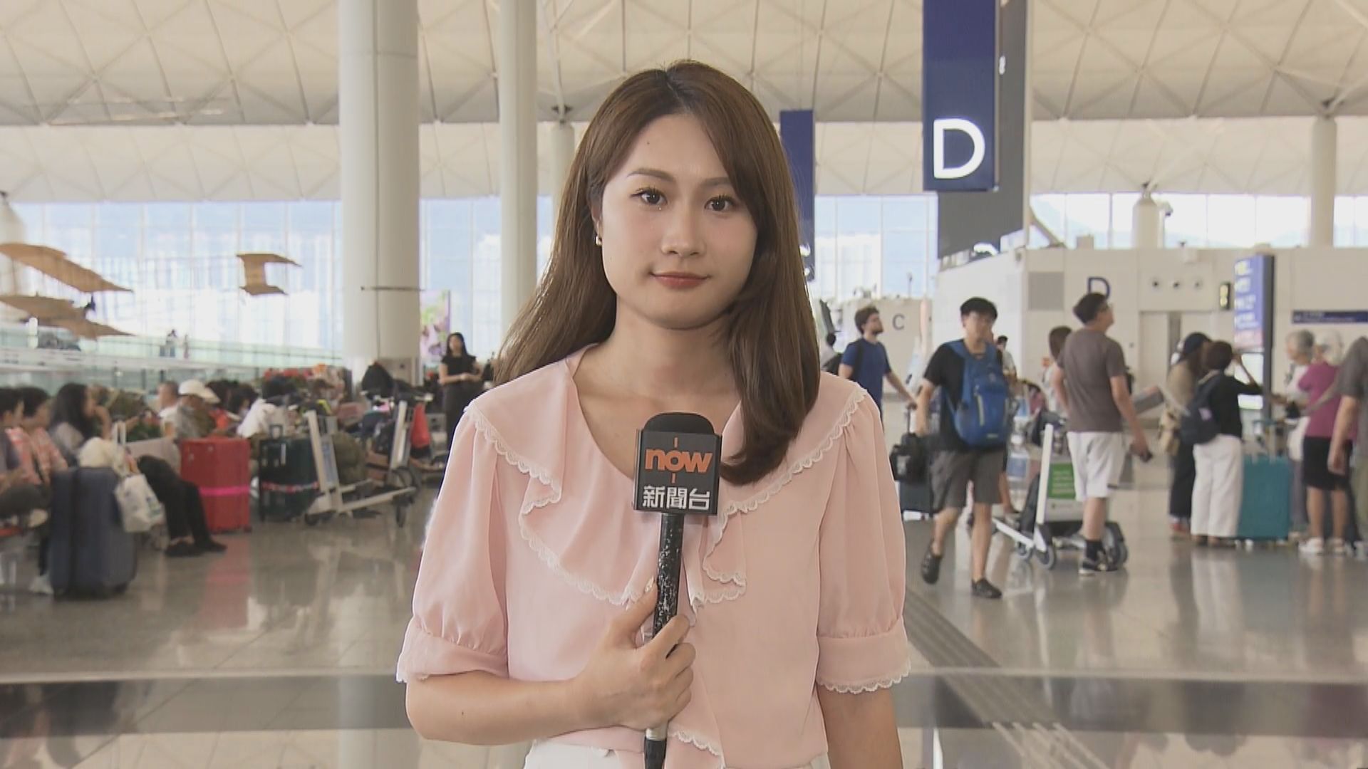 機場直擊｜機場暫未見大批乘客滯留　有旅客憂航班取消須折返
