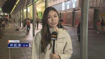 尖沙咀碼頭直擊｜碼頭人數較平時假日少　旅客憂天氣差　取消戶外行程改逛商場