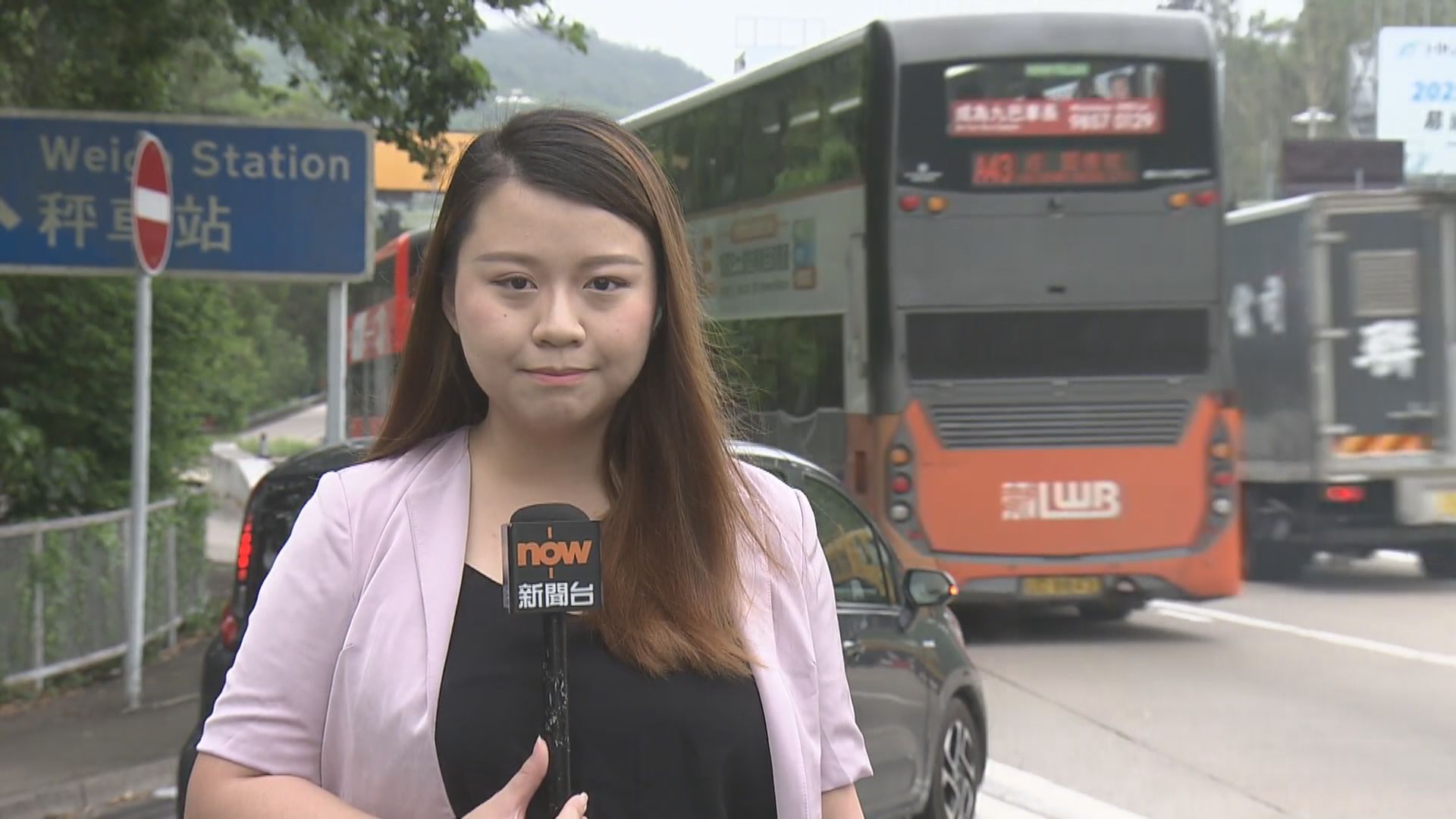 記者直擊｜大欖隧道繁忙時段車流漸多　私家車及巴士較多