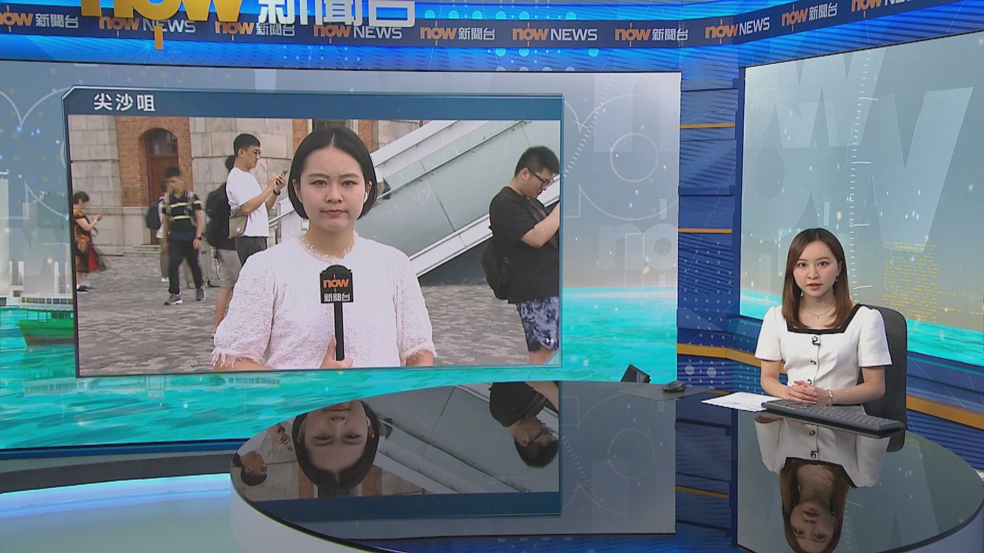 尖沙咀直擊｜海面平靜未有湧浪　無阻遊客海傍散步「打卡」