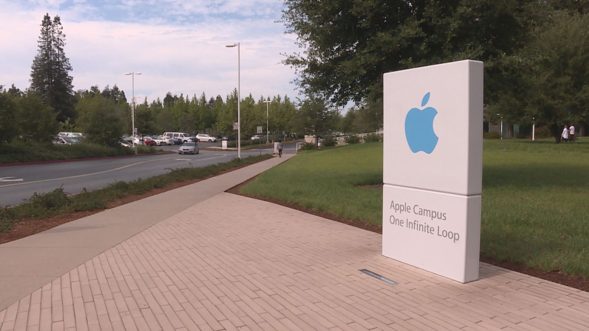 蘋果公司放寬部分應用程式繳交30%「蘋果稅」