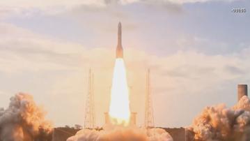 歐洲航天局成功試射亞利安六號火箭