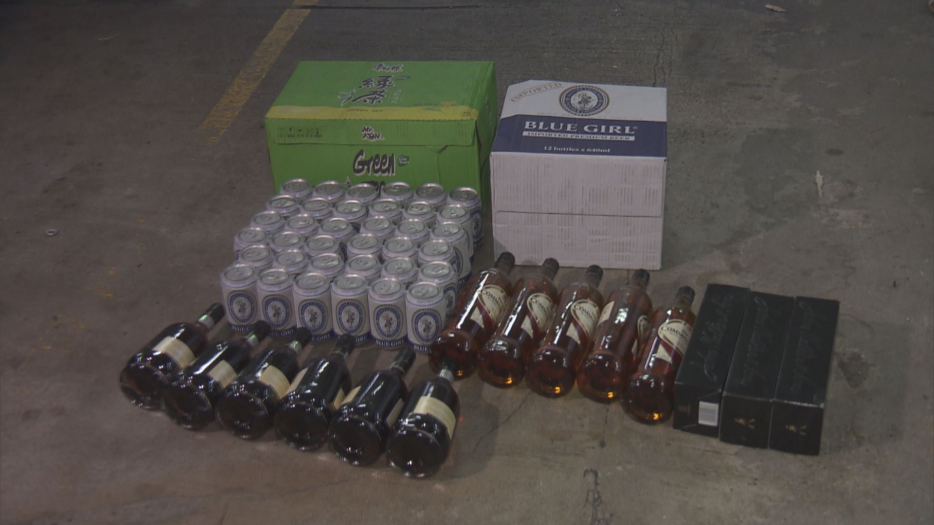 警方葵涌工廈破無牌酒吧拘四十八男女