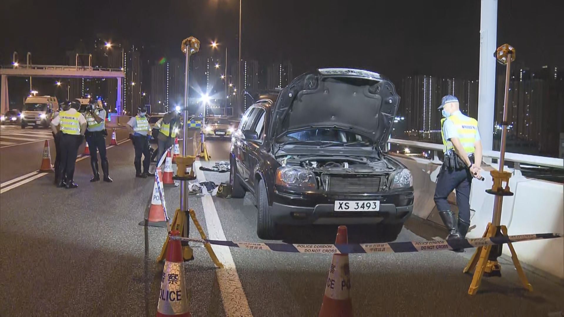 警方青沙公路截私家車檢武器拘三印度漢