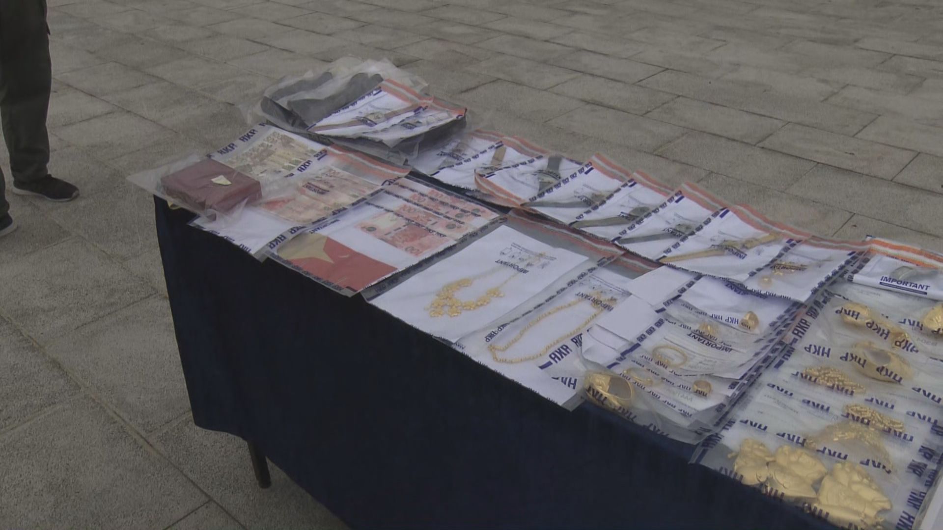 三人涉爆竊屯門村屋被捕　警員一度拔槍警告