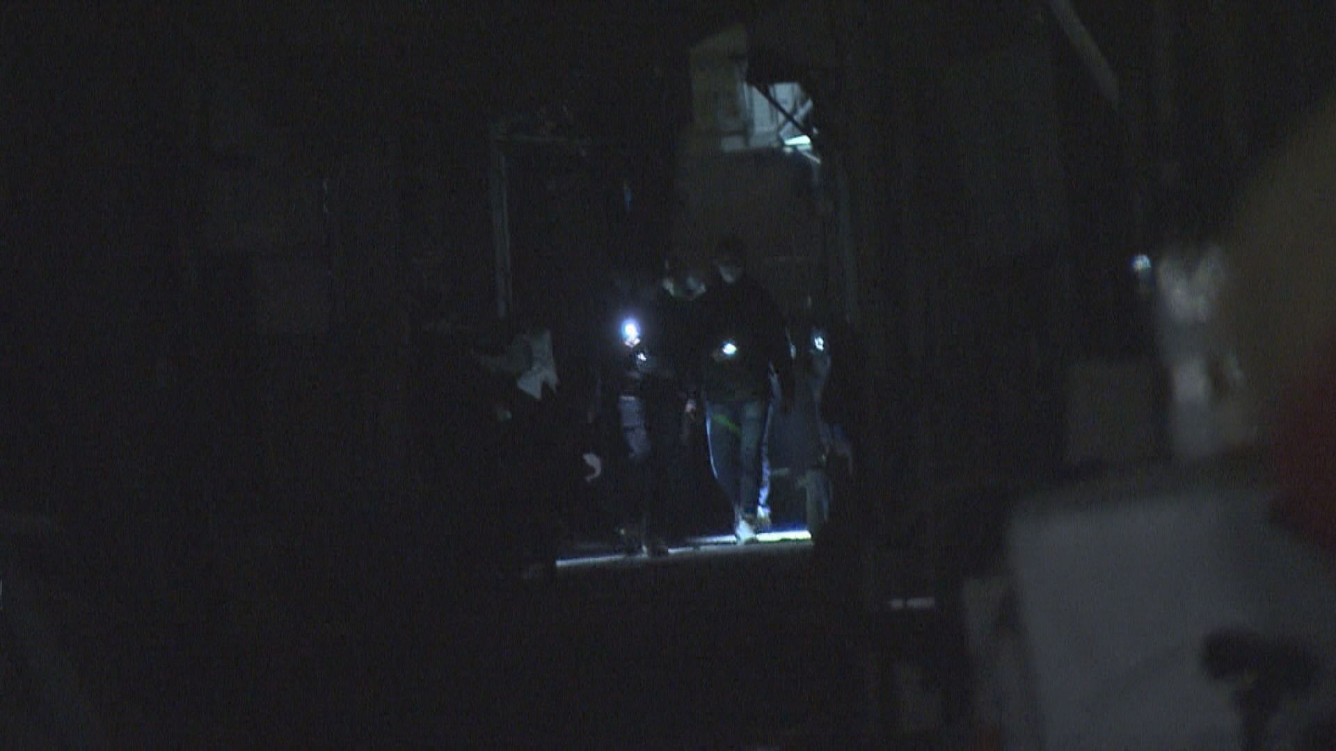 警九龍城截可疑人被企圖搶槍三人被捕兩警傷