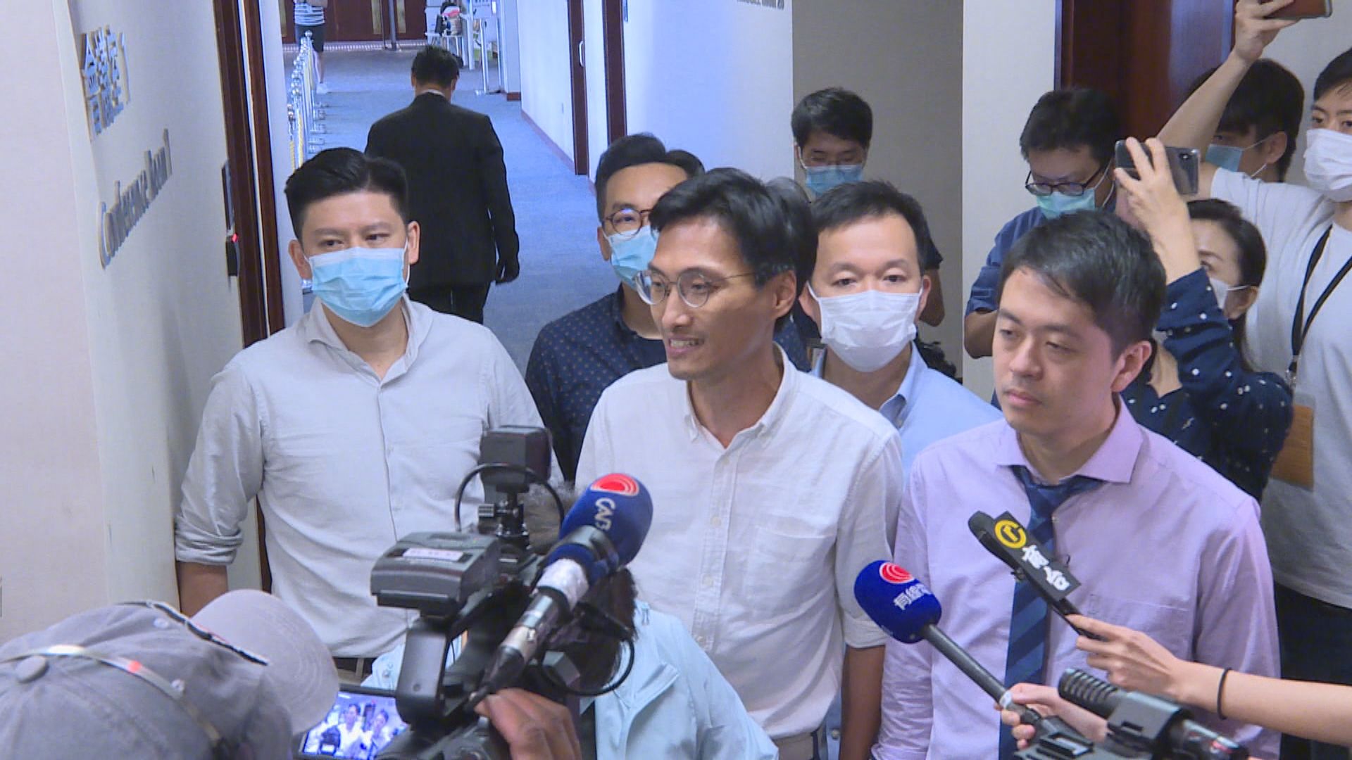 陳志全、朱凱廸被捕　涉五月內會行為