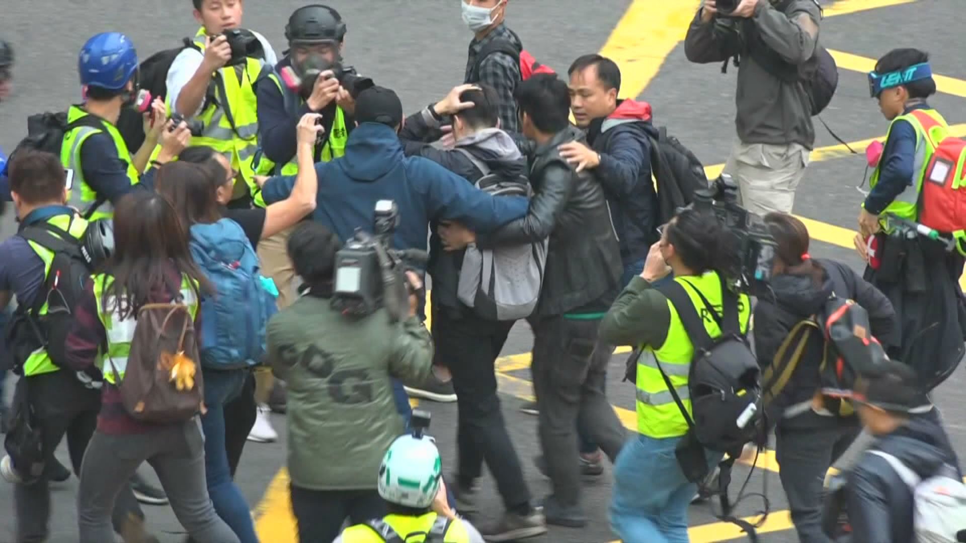 警方拘捕7人涉嫌非法集結及蓄意傷人