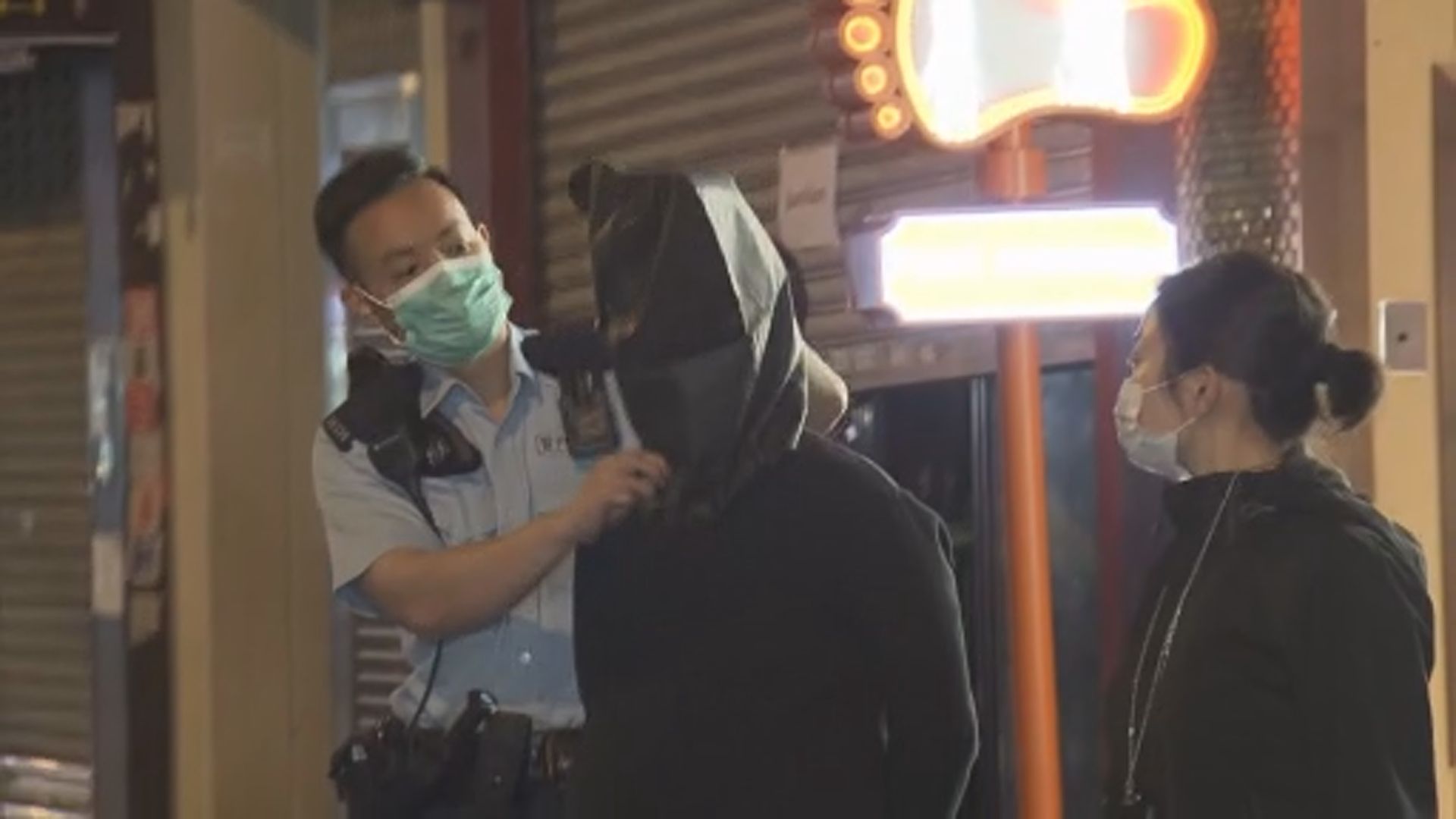 警油麻地截可疑車　拘一漢檢毒品