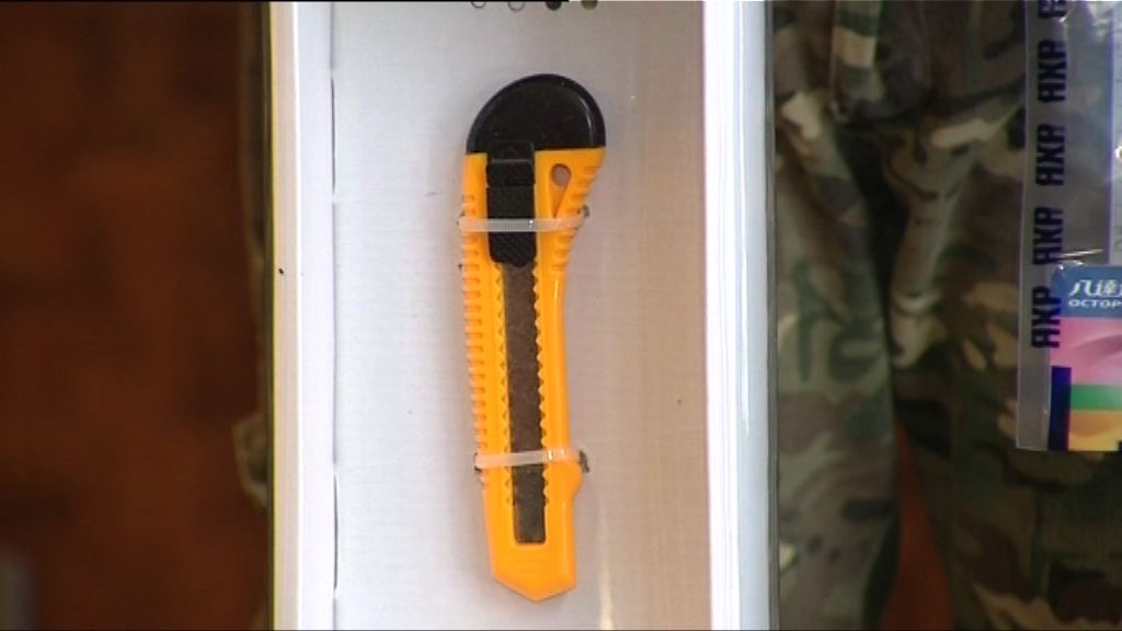 警拘5人涉鎅爛九巴座位　非有組織犯案