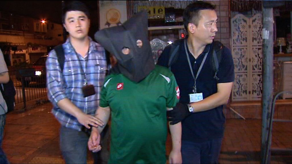 警方拘捕一漢涉周三持槍乘港鐵