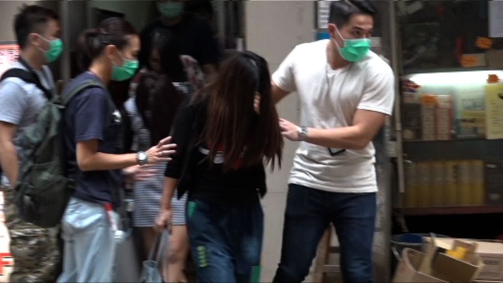 警方灣仔掃黃拘9名內地女子