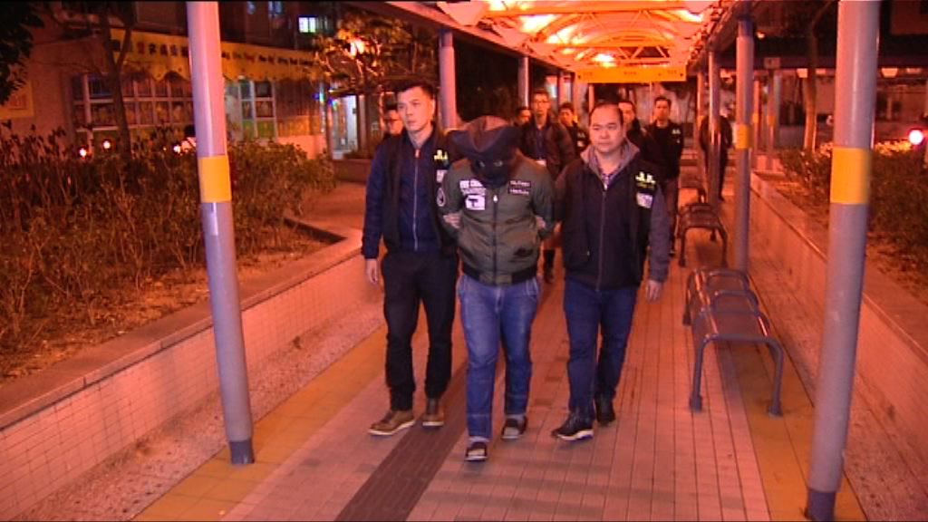 警方拘一男涉兩宗便利店劫案