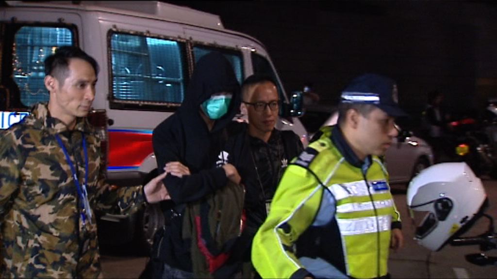 警方中區打擊的士濫收車資拘一人