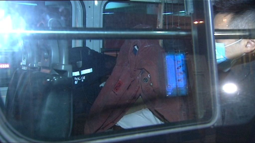 警方打擊的士濫收車資拘一司機