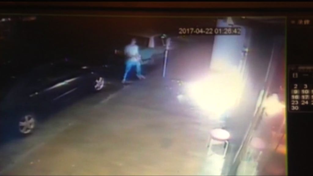 上水新成路一食肆遭汽油彈縱火