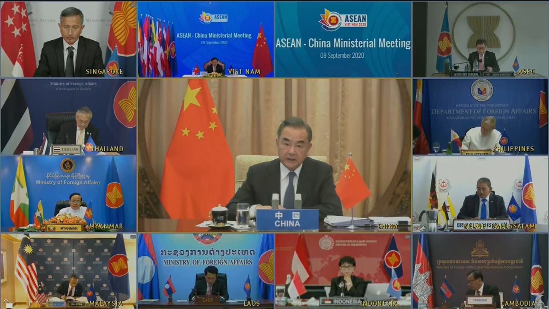 王毅：與東盟成員國合作推動經濟復甦