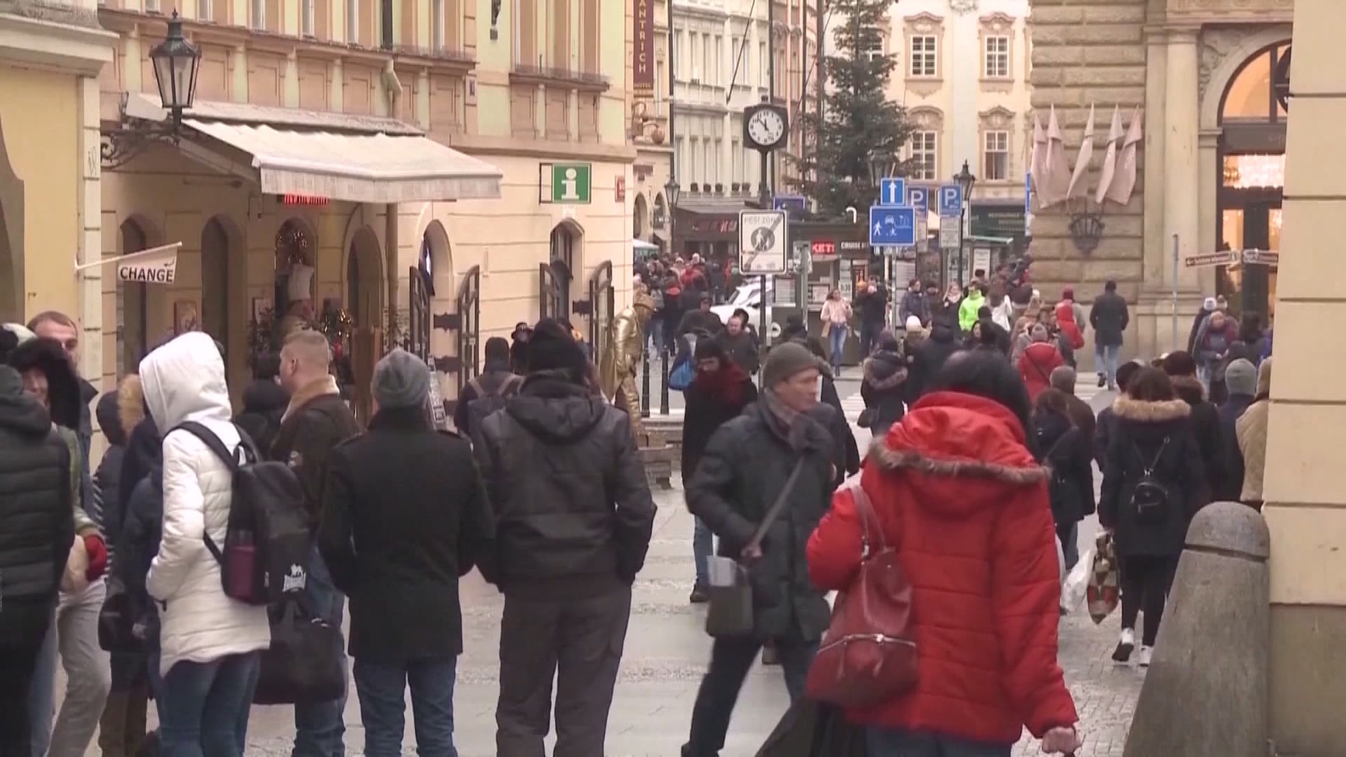 李克強呼籲亞歐國家要加強疫苗和藥物研發等合作