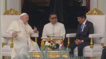 正出訪亞太四國的教宗方濟各繼續印尼訪問