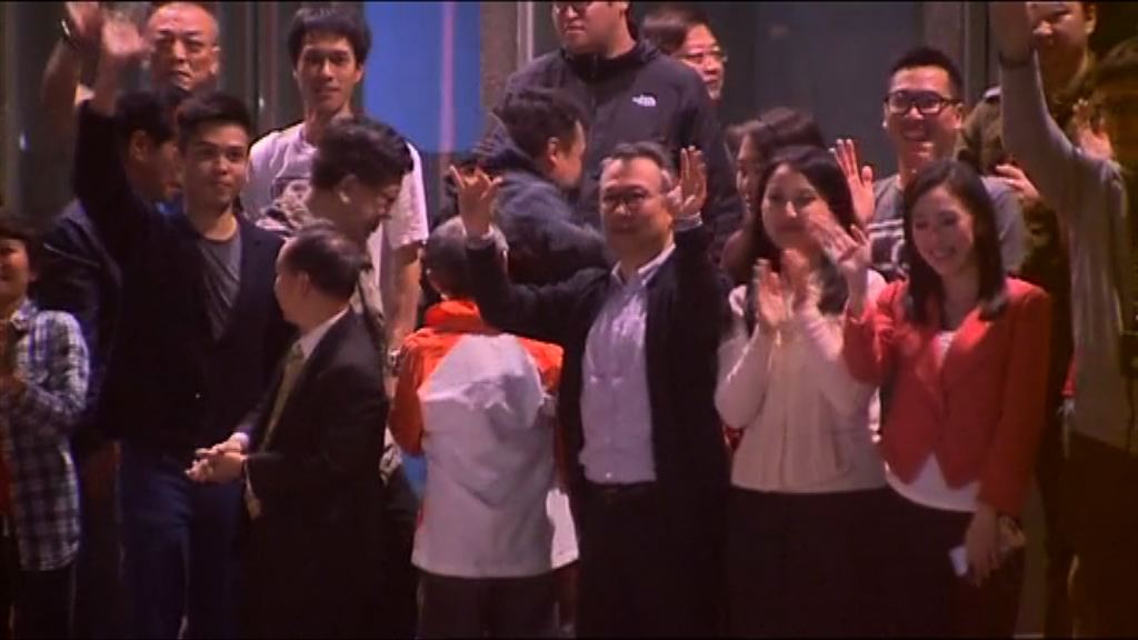 亞視牌照期滿　員工向公眾道別