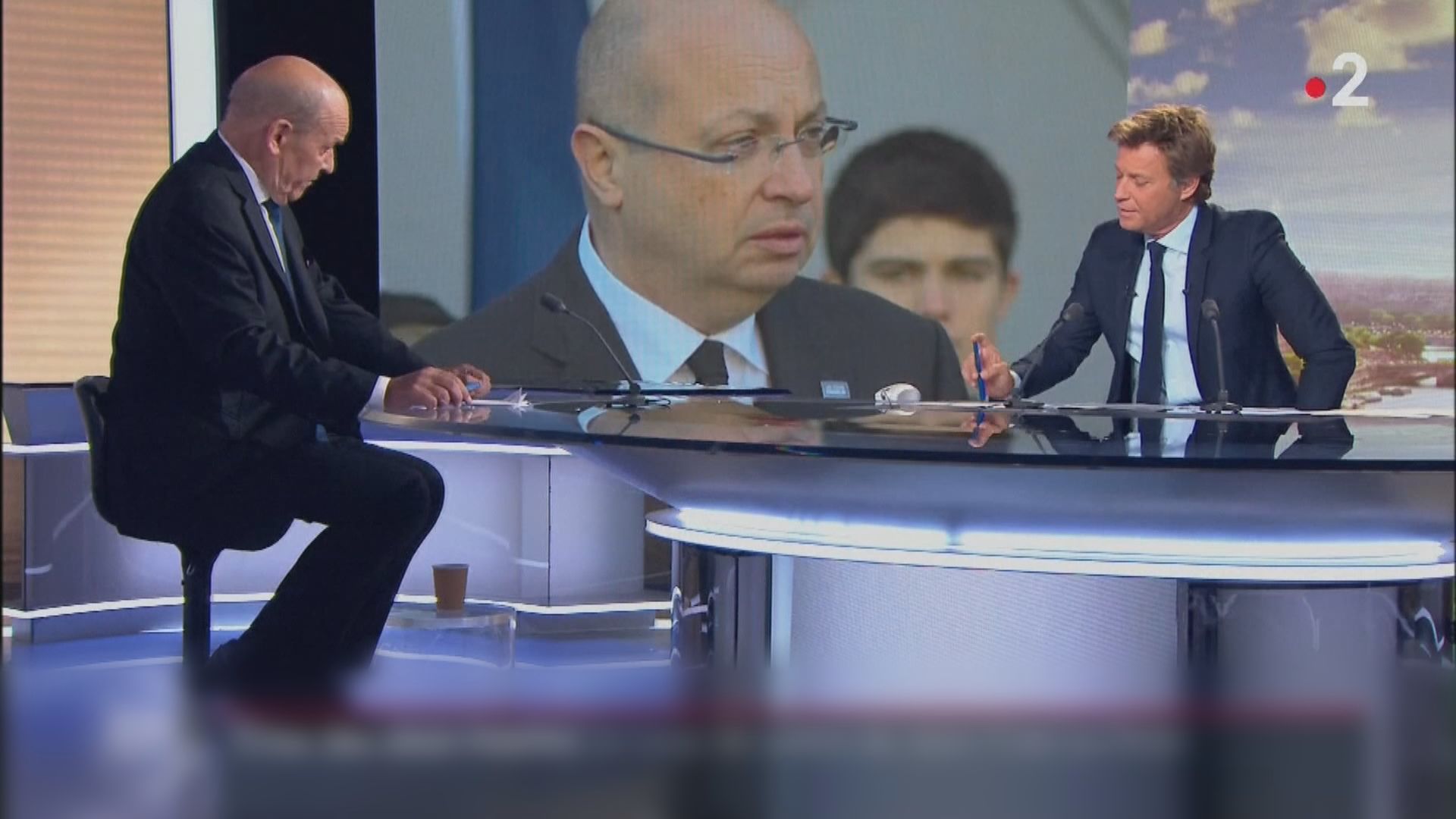 法國外長續轟澳洲取消向法國潛艇購買合約