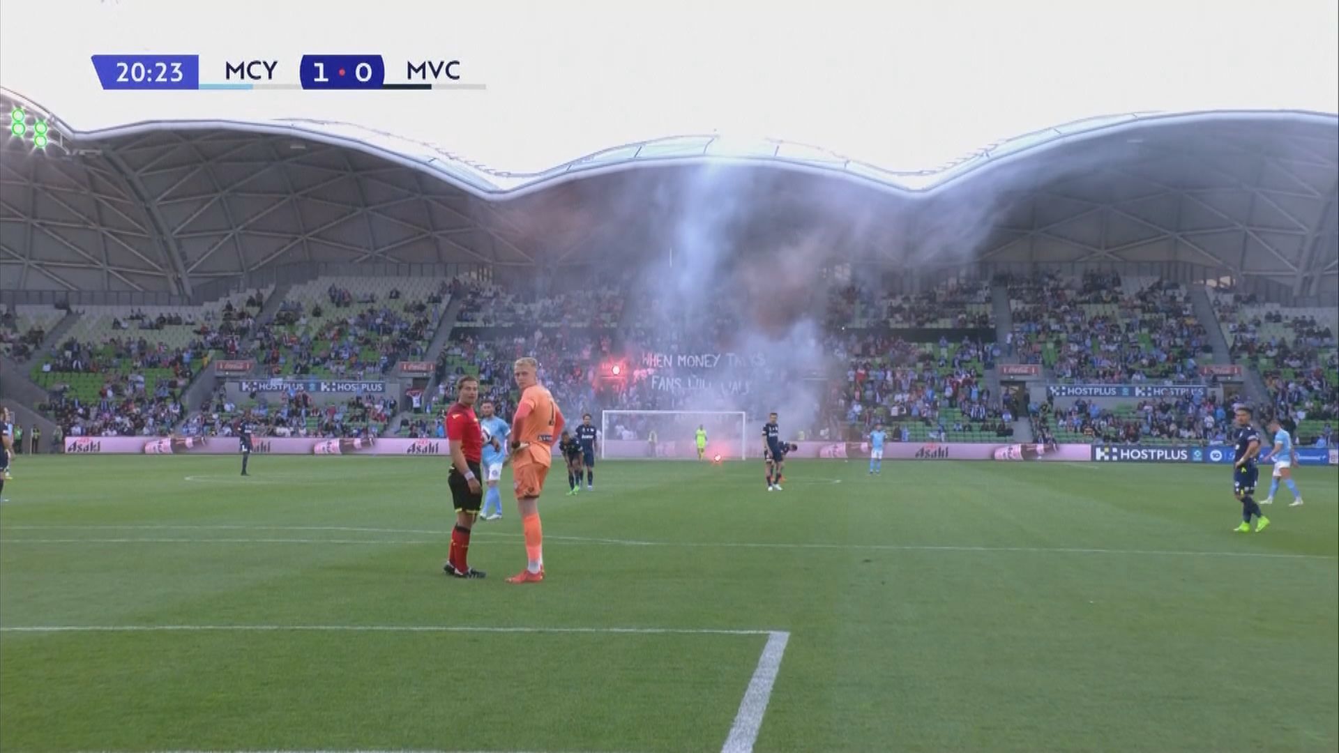 澳職聯墨爾本打吡　球迷襲擊門將令比賽要腰斬