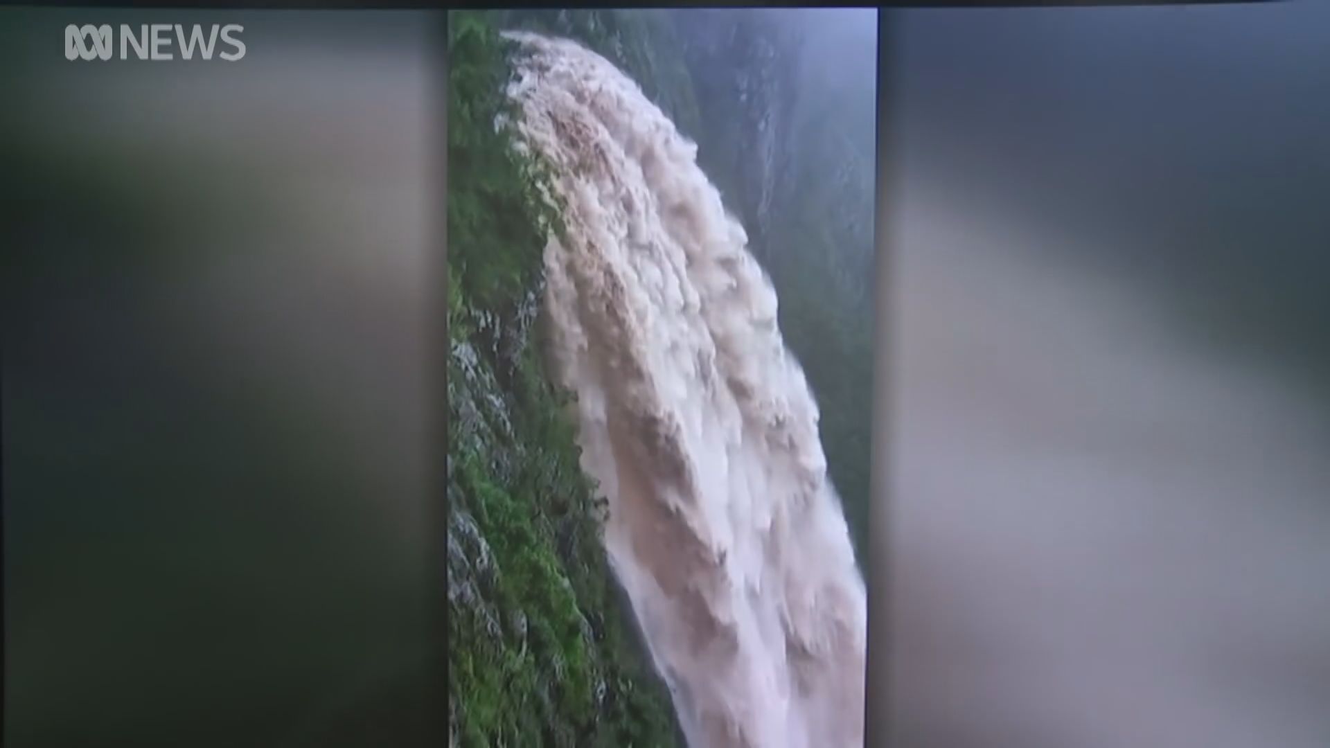 澳洲新南威爾士州有大壩洩洪