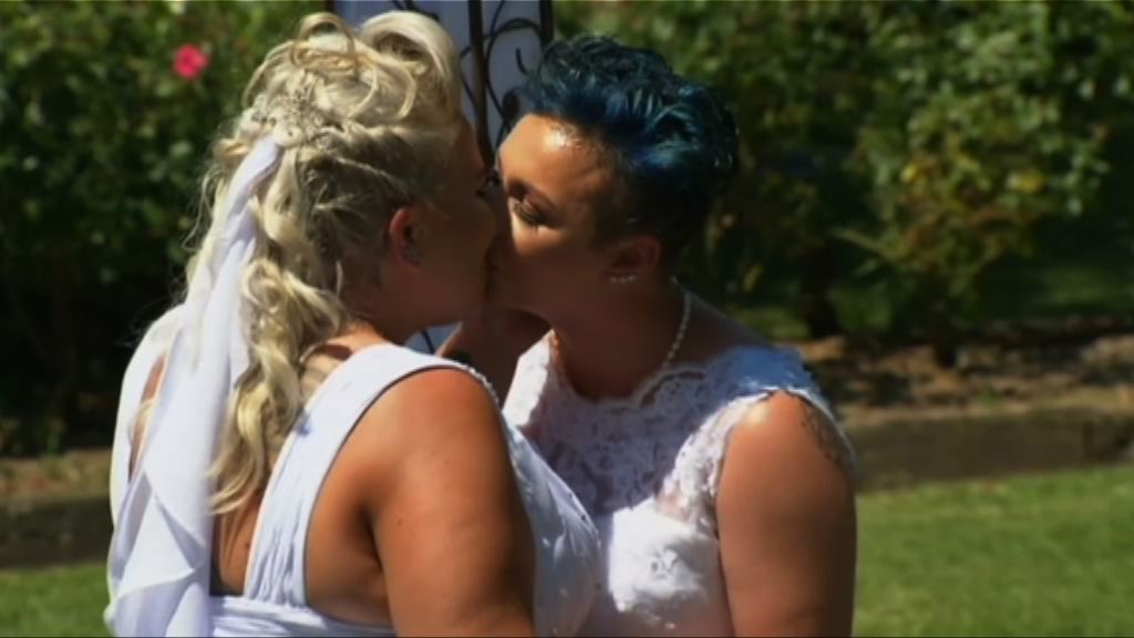 澳洲首對同性伴侶註冊結婚