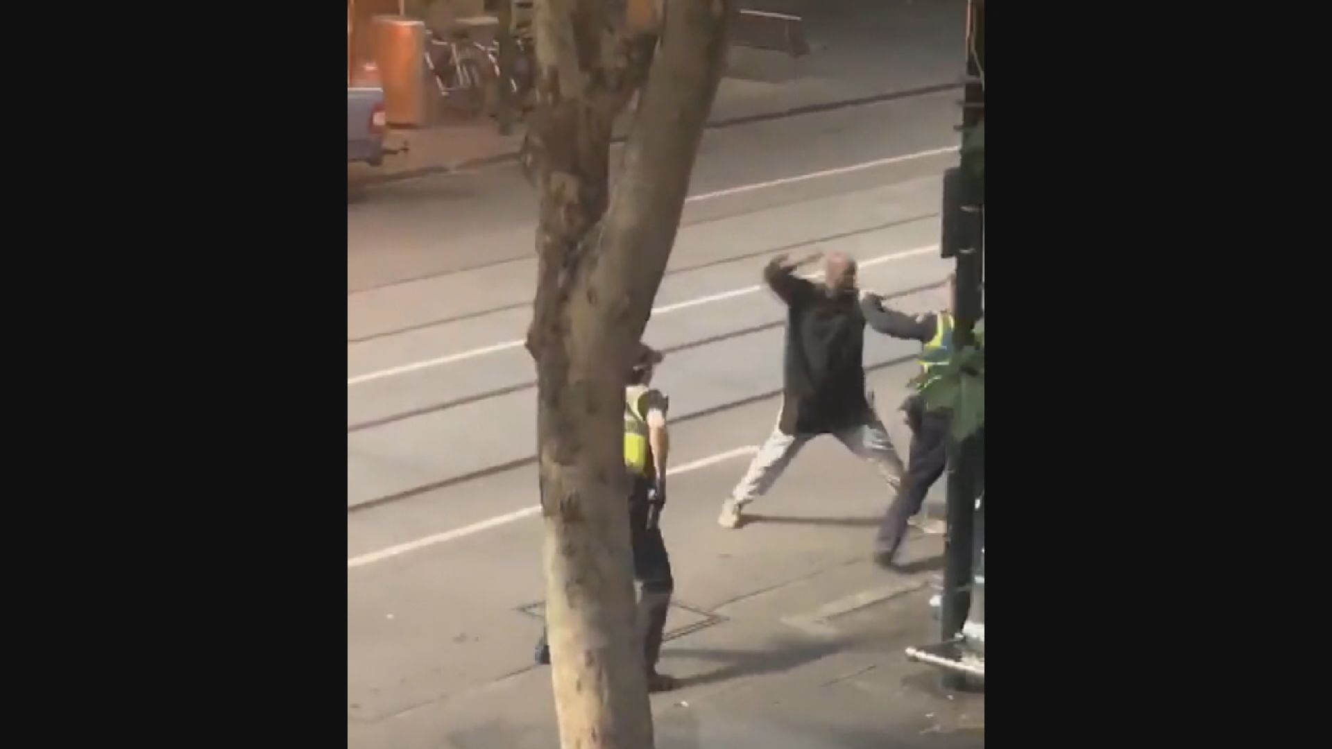 墨爾本男子持刀襲擊　警方列作恐怖主義事件