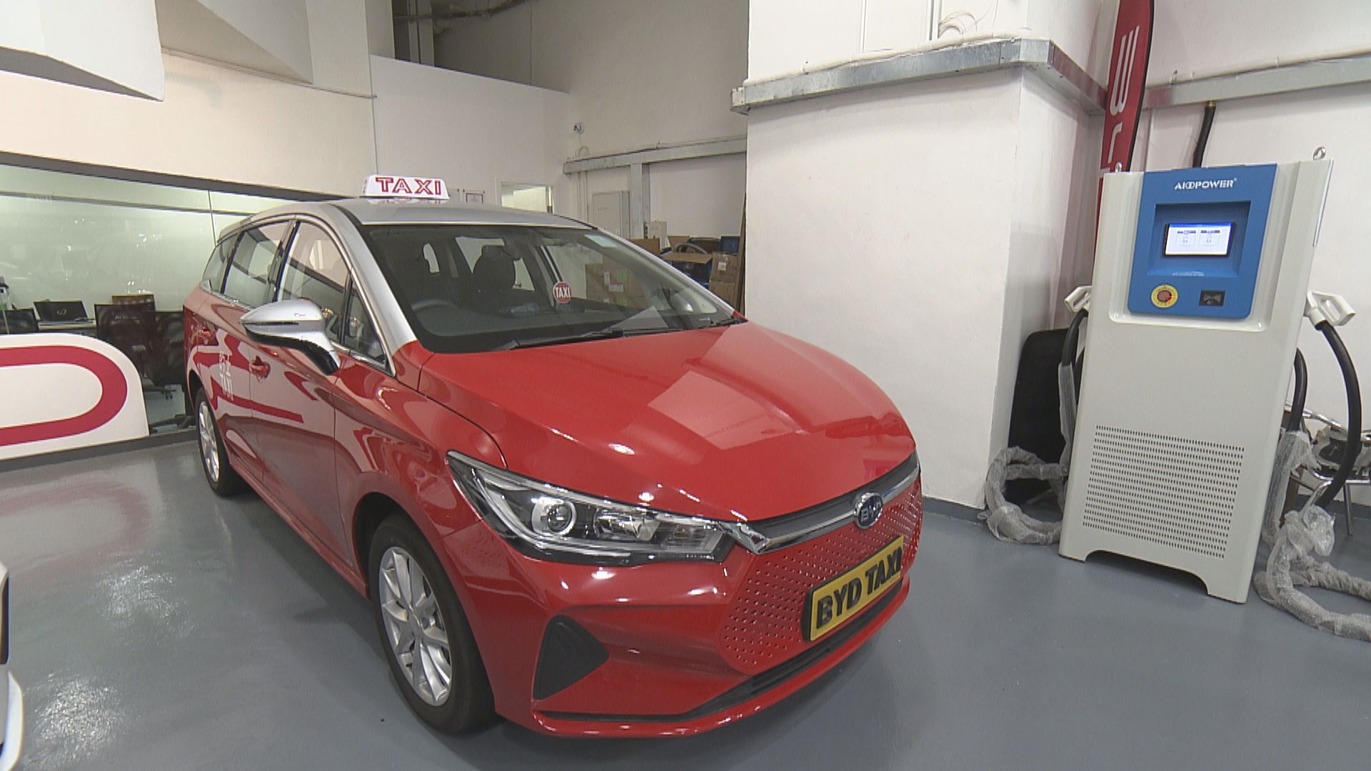 為的士業界提供百分百擔保貸款　鼓勵車主換電動的士