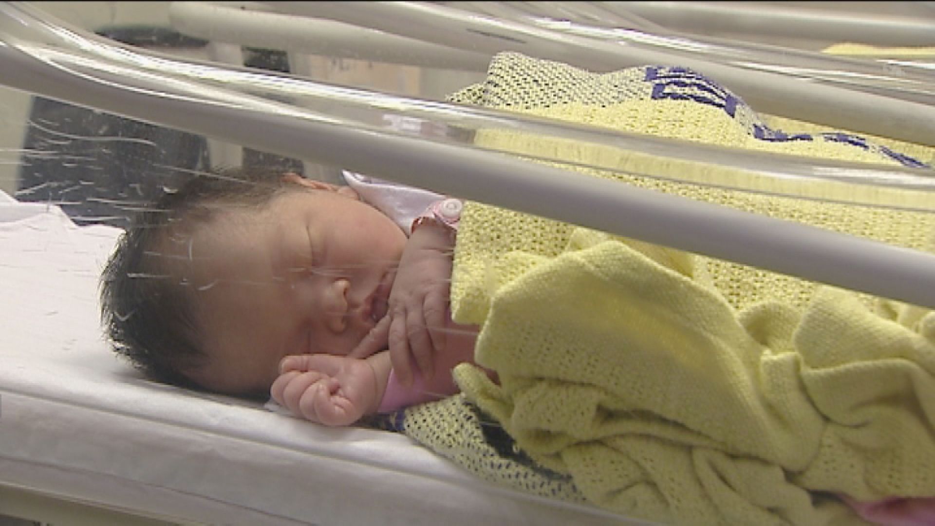 衞生署指受疫情影響　嬰兒全母乳餵哺比率下跌