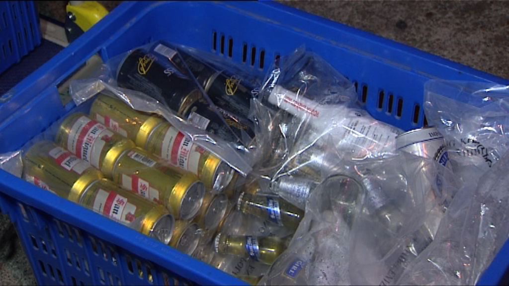 警方元朗打擊無牌賣酒拘21人