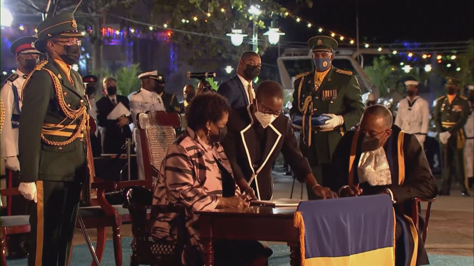 巴巴多斯改為共和國  不再承認英女王為國家元首