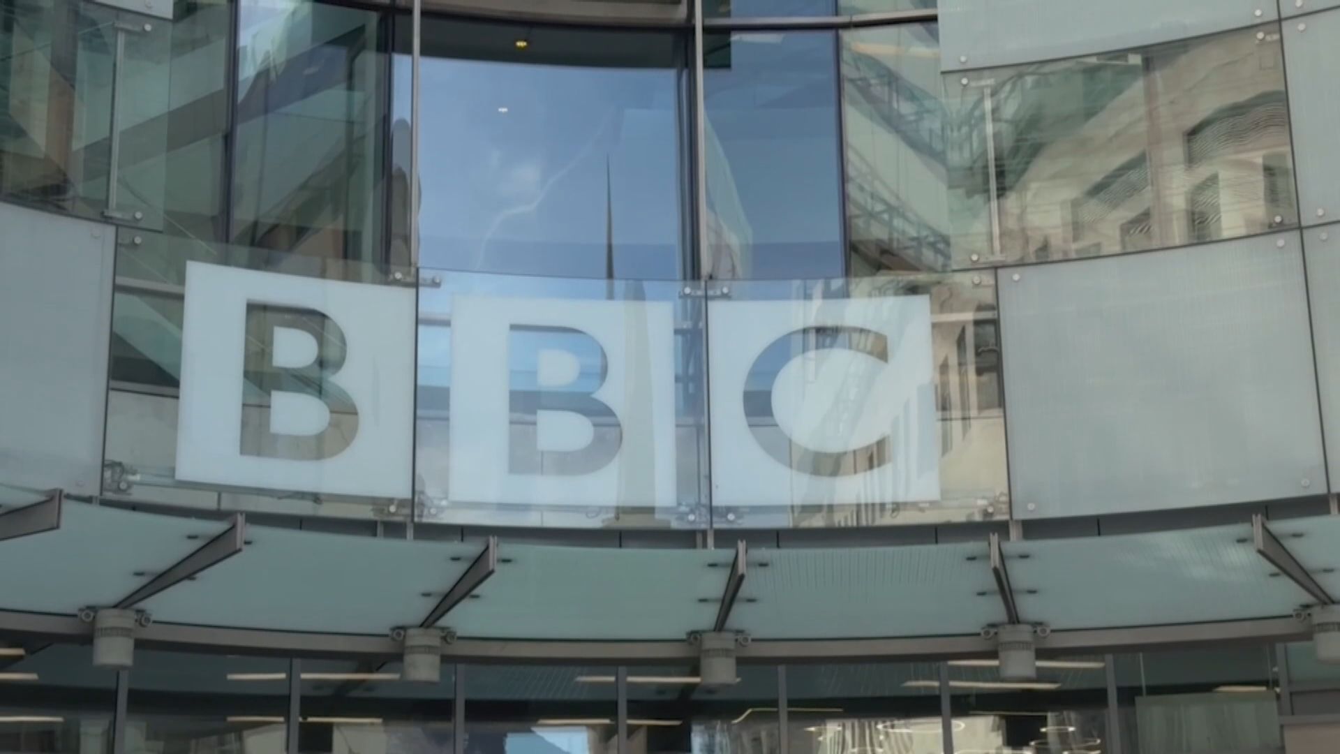 特朗普要求BBC撤回誤導紀錄片　威脅提10億美元訴訟