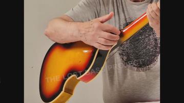 保羅麥卡尼遺失低音電結他逾半世紀 終在倫敦民居尋回