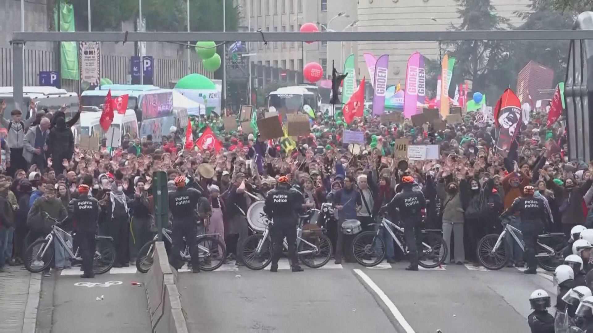 不滿政府削減社會福利開支　比利時發起全國罷工