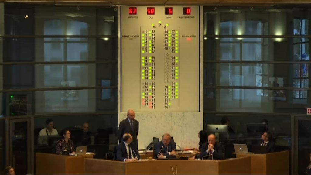 歐加自由貿易協定掃最後障礙