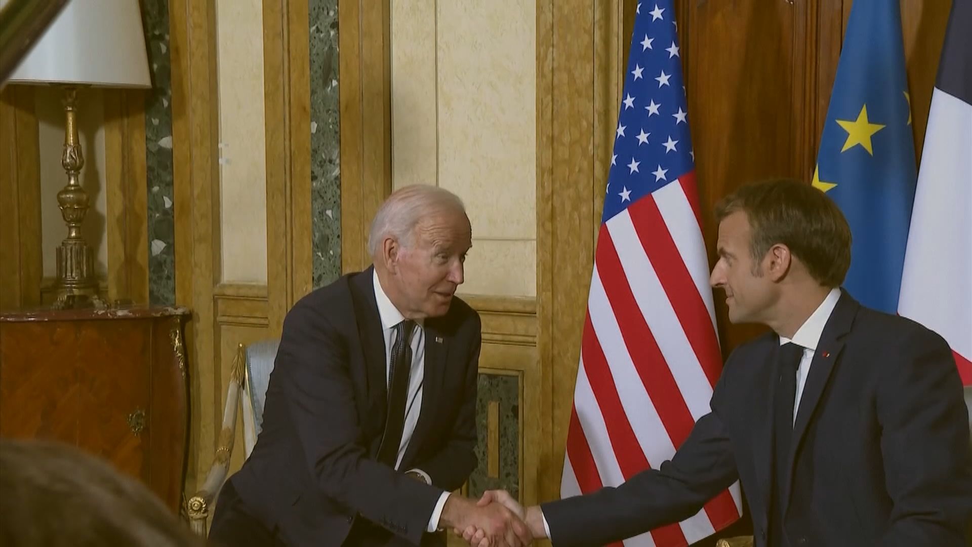 拜登晤馬克龍承認美國處理澳洲潛艇風波手法笨拙