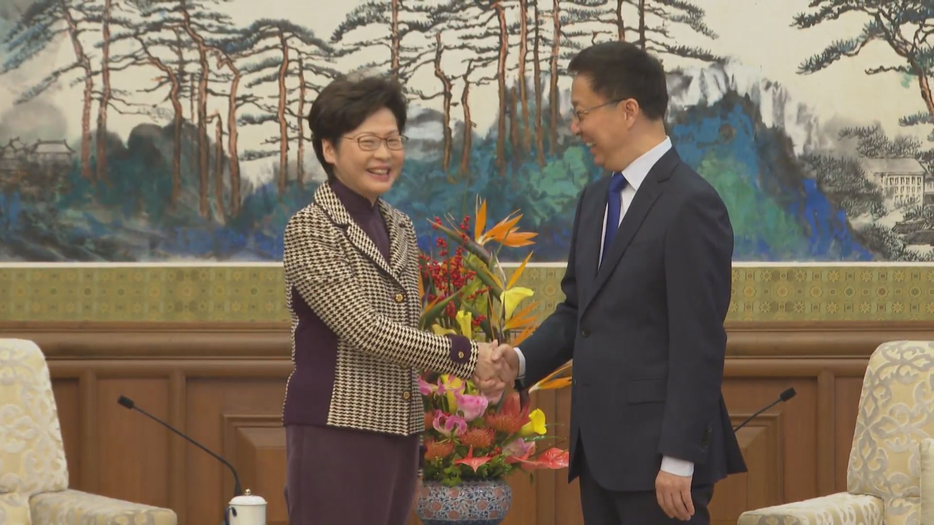 韓正：中央堅定支持行政長官及特區政府依法施政