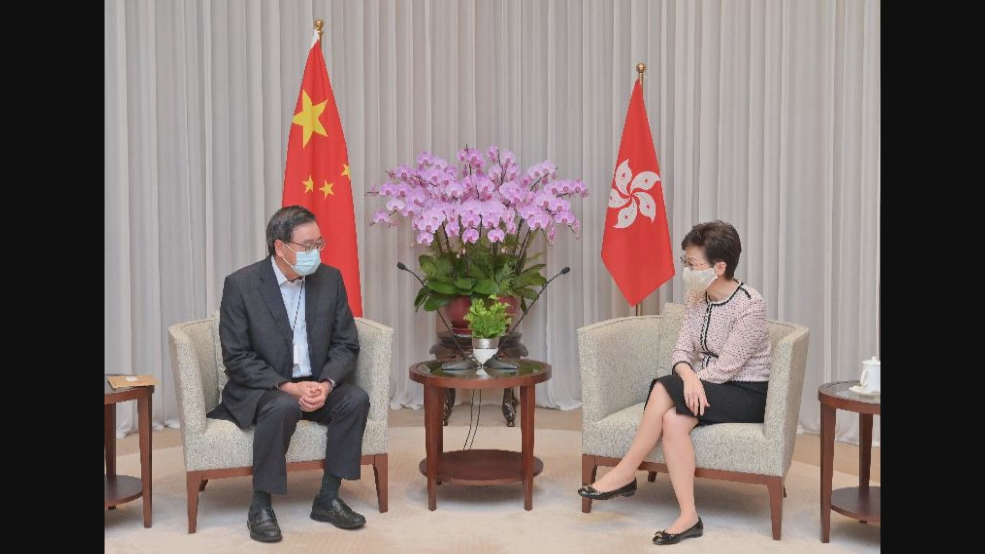 梁君彥：立法會十月中復會　全部議員留任毋須再宣誓