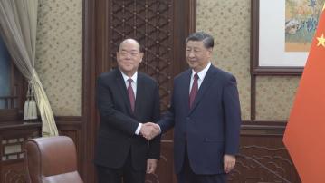 習近平充分肯定賀一誠及特區政府工作