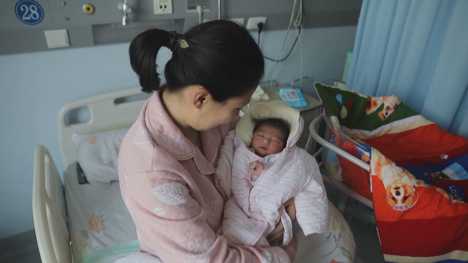 內地修改《人口與計劃生育法》　取消「超生罰款」社會撫養費