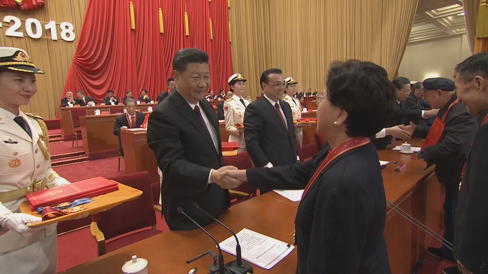 習近平：不走封閉僵化老路和改旗易幟邪路