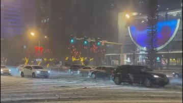 北京一度發布暴雪藍色預警 當局出動4.5萬人次剷雪