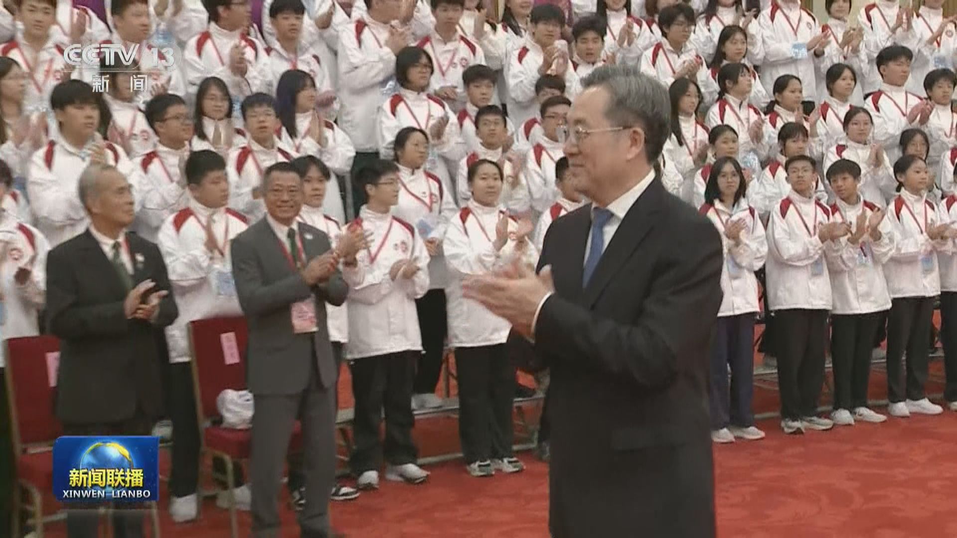 丁薛祥接見港澳青年　冀學生做好一國兩制事業建設者及接班人