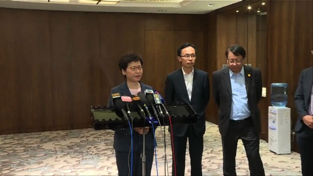 林鄭：各處鄉村各處例　籲傳媒守法